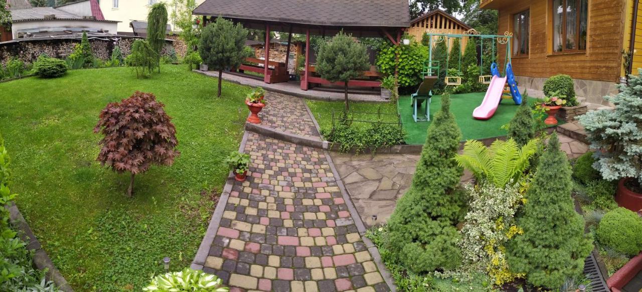Guest House Shafran Yaremche Exterior photo