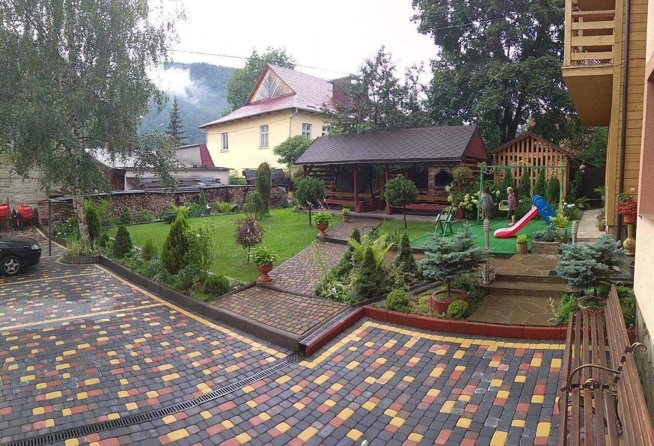 Guest House Shafran Yaremche Exterior photo
