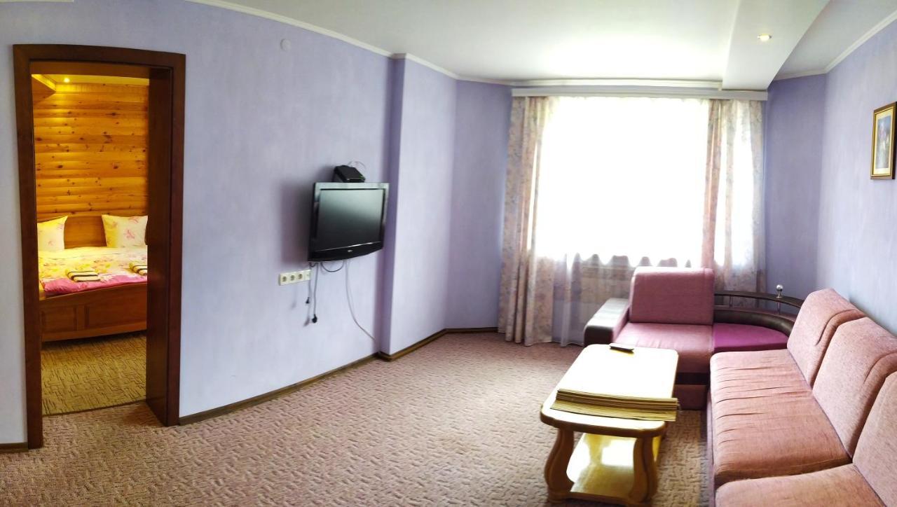 Guest House Shafran Yaremche Exterior photo