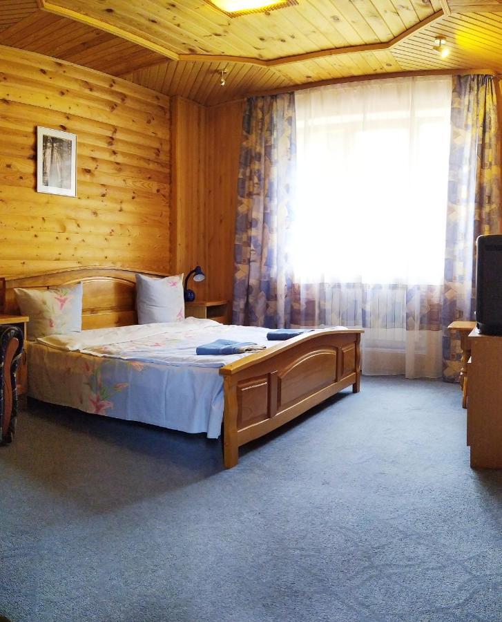 Guest House Shafran Yaremche Exterior photo