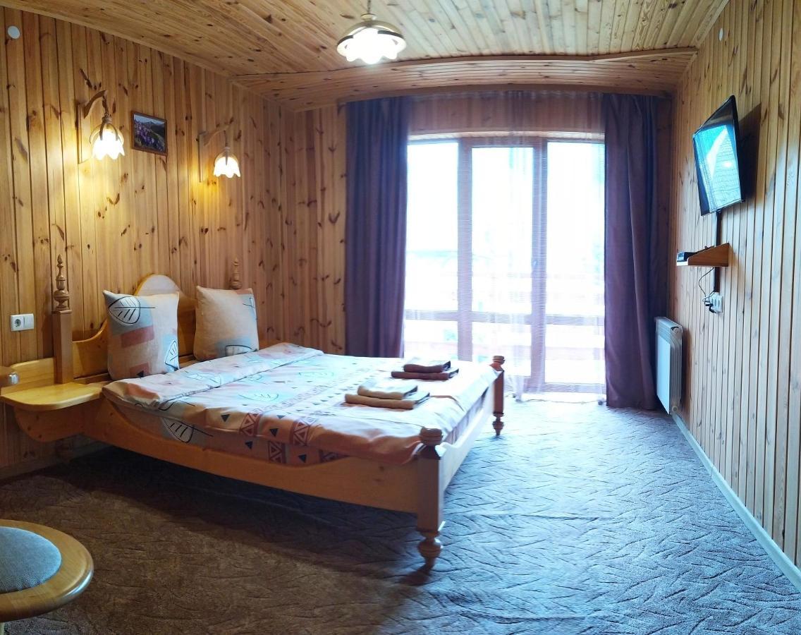Guest House Shafran Yaremche Exterior photo